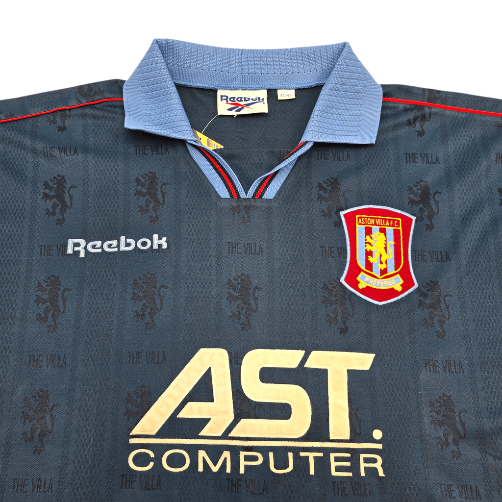 1995/97 Aston Villa Away Football Shirt (L) Reebok #10 Yorke