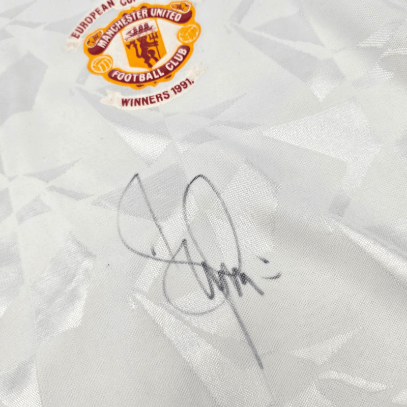 1990/91 Manchester United European Cup Winners Football Shirt (L) Adidas (Signed: Denis Irwin) - Football Finery - FF300413