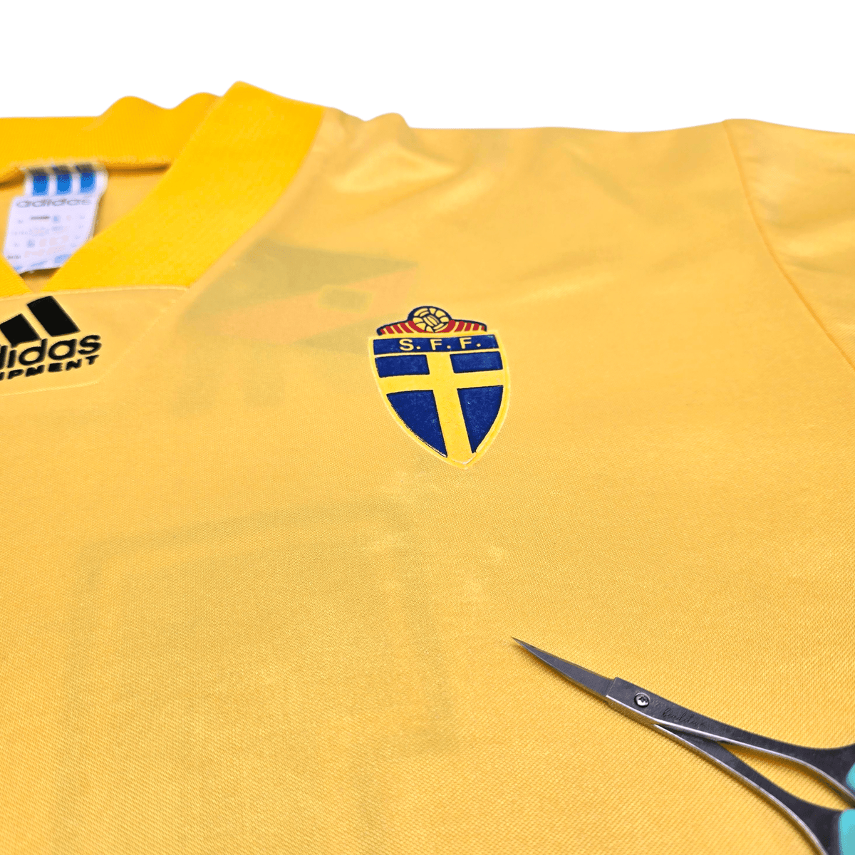 1992/94 Sweden Home Football Shirt (M) Adidas 11 Brolin - Football Finery - FF303264