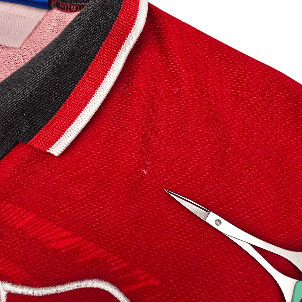 1994/96 Manchester United Home Football Shirt (L) Umbro 24 Beckham - Football Finery - FF301636