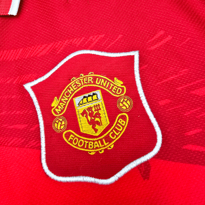 1994/96 Manchester United Home Football Shirt (L) Umbro 24 Beckham - Football Finery - FF301636