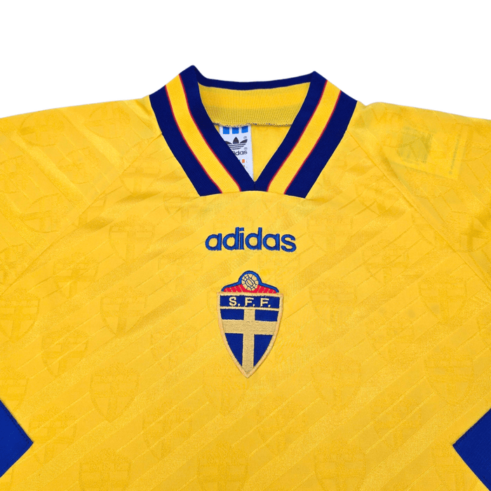 1994/96 Sweden Home Football Shirt (L) Adidas - Football Finery - FF204585