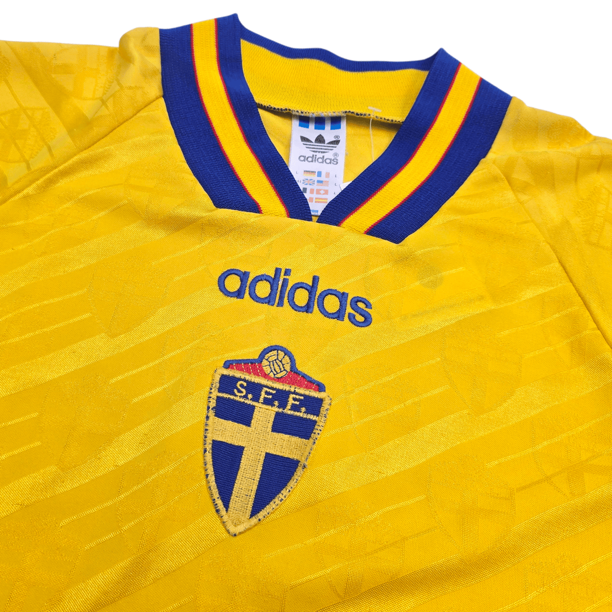 1994/96 Sweden Home Football Shirt (L) Adidas - Football Finery - FF300995