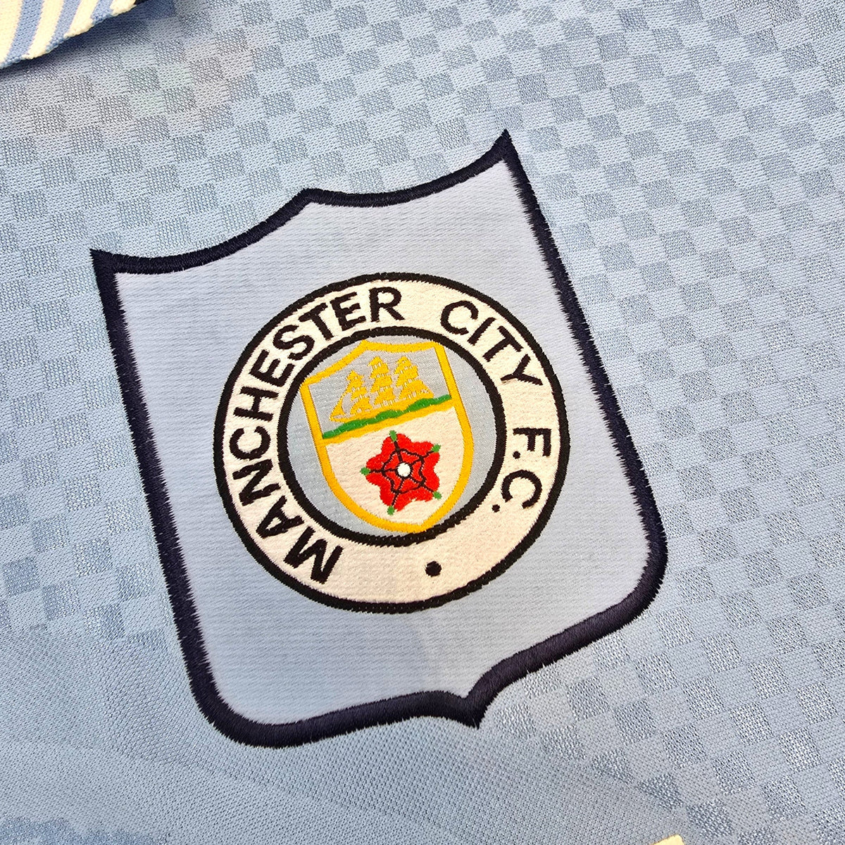 1995/97 Manchester City Home Football Shirt (M) Umbro - Football Finery - FF306051