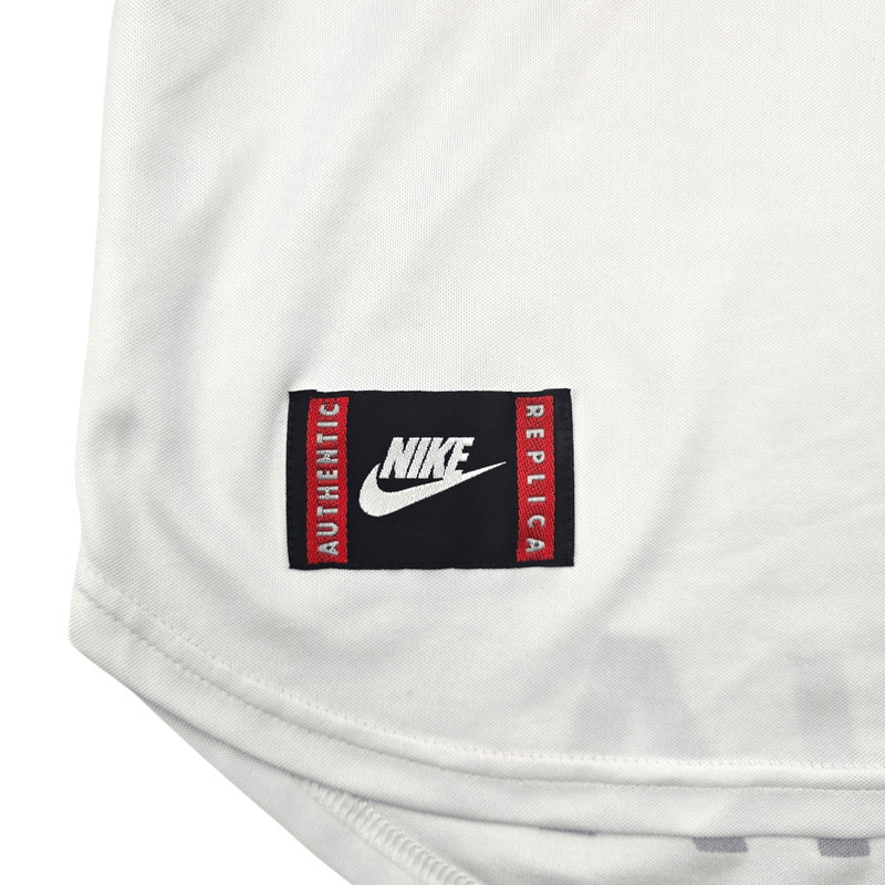 1996/97 Italy Away Football Shirt (M) Nike 21 Zola - Football Finery - FF302384