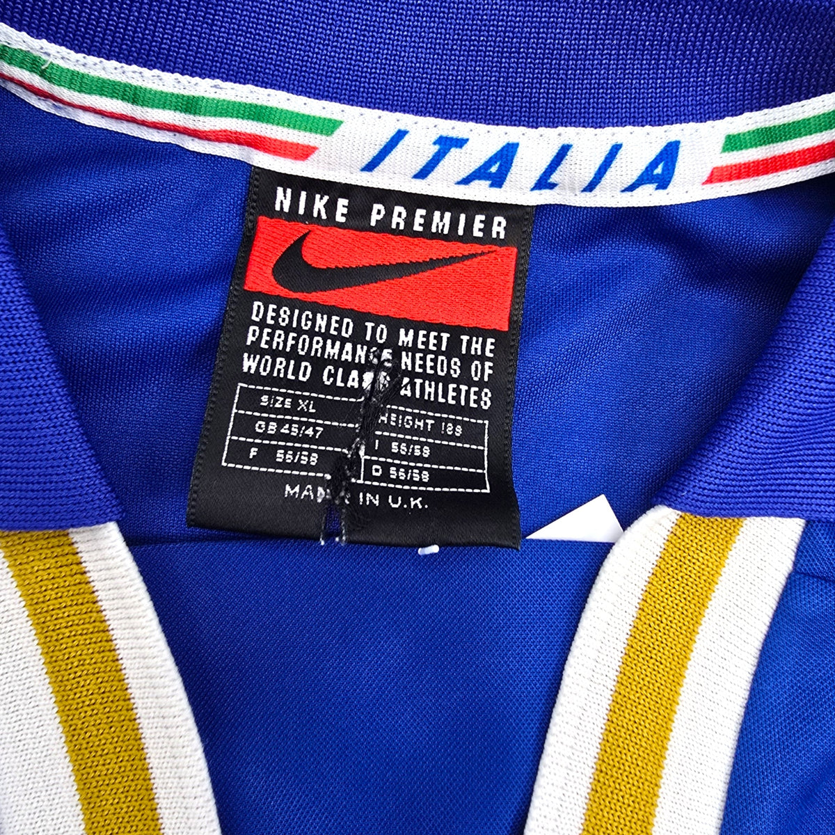 1996/97 Italy Home Football Shirt (XL) Nike 21 Zola - Football Finery - FF306436