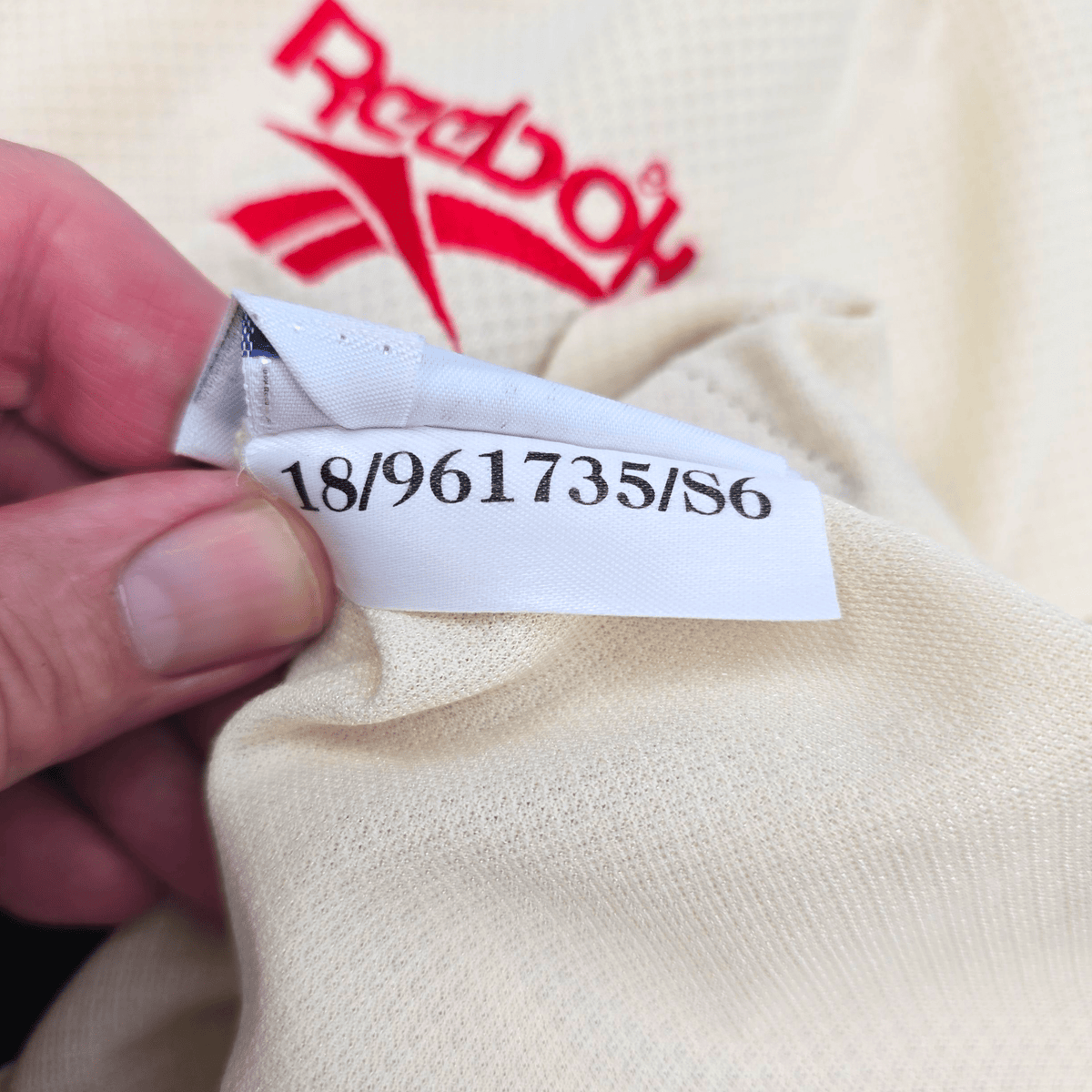 1996/97 Liverpool Away Football Shirt (L) Reebok 10 Barnes - Football Finery - FF302053