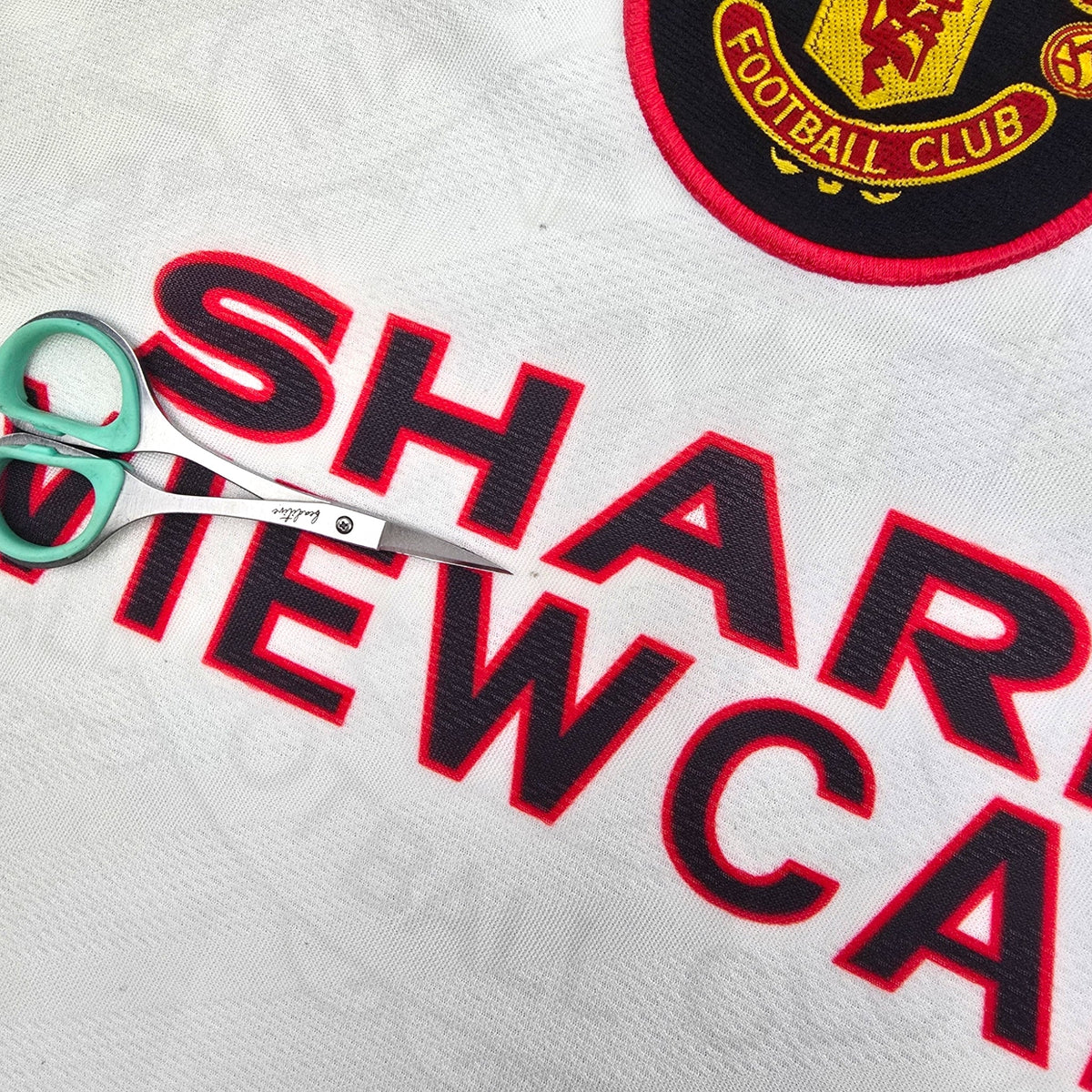 1996/97 Manchester United Away Football Shirt (L) Umbro - Football Finery - FF305088