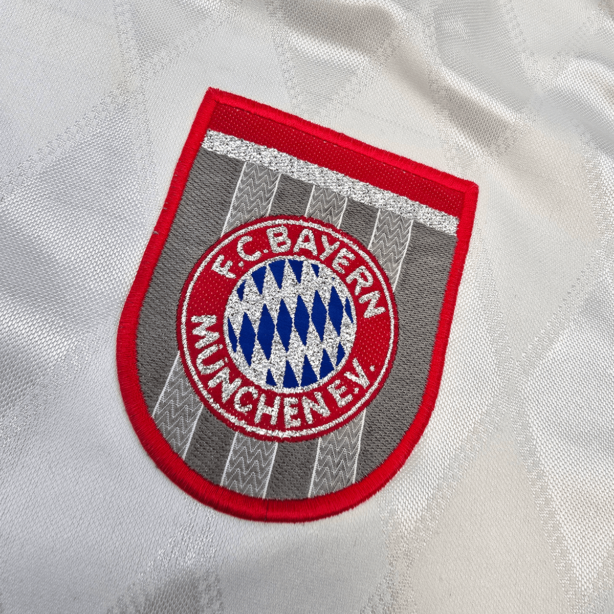 1996/98 Bayern Munich Away Football Shirt (2XL) Adidas 10 Matthäus - Football Finery - FF302098