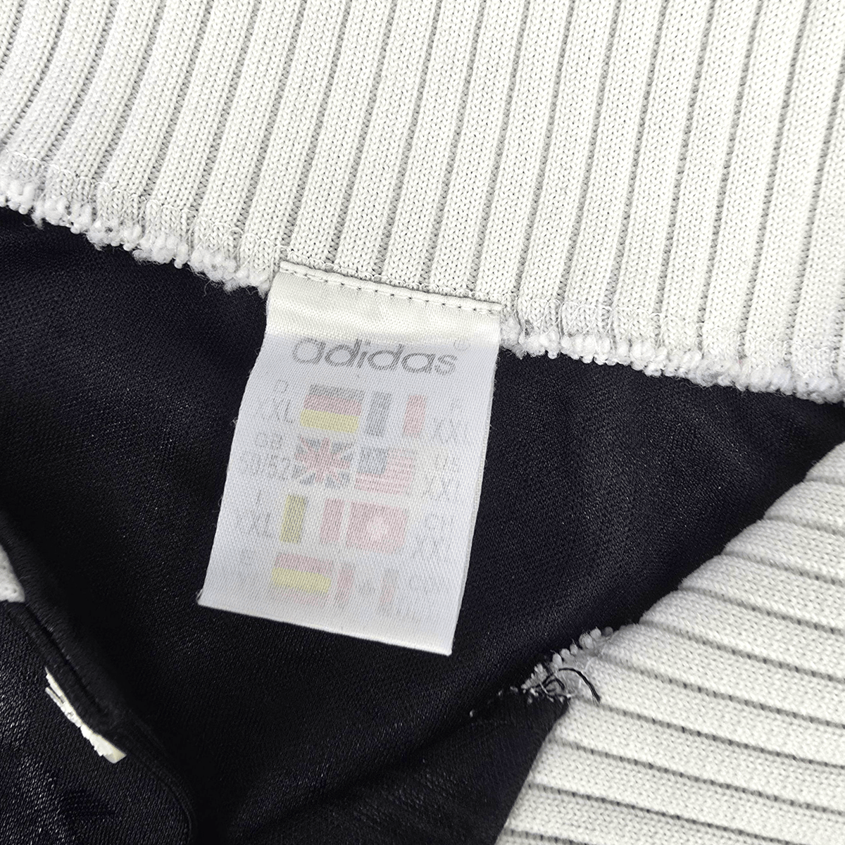 1996/98 Kaiserslautern Away Football Shirt (2XL) Adidas - Football Finery - FF301399