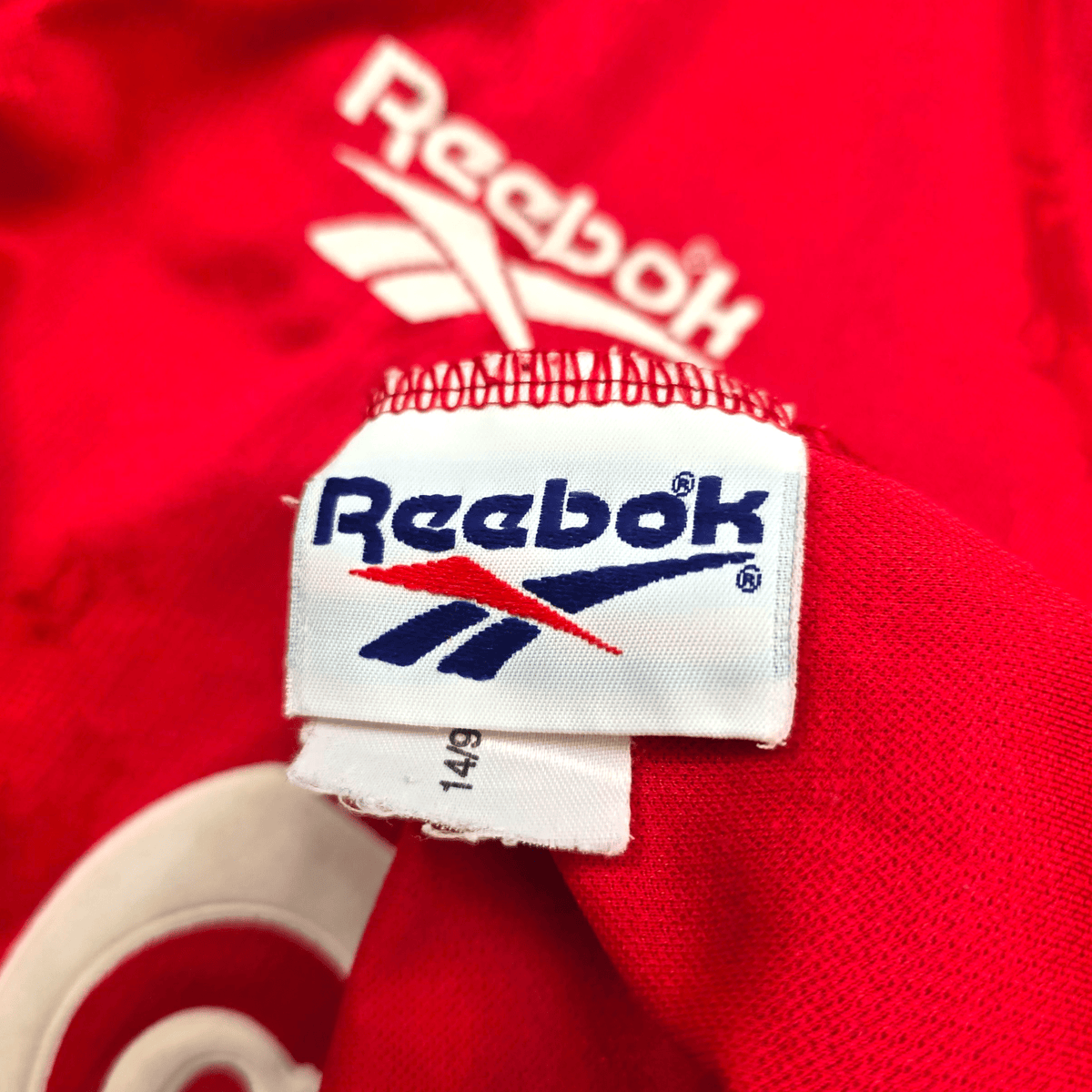 1996/98 Liverpool Home Football Shirt (L) Reebok - Football Finery - FF301199