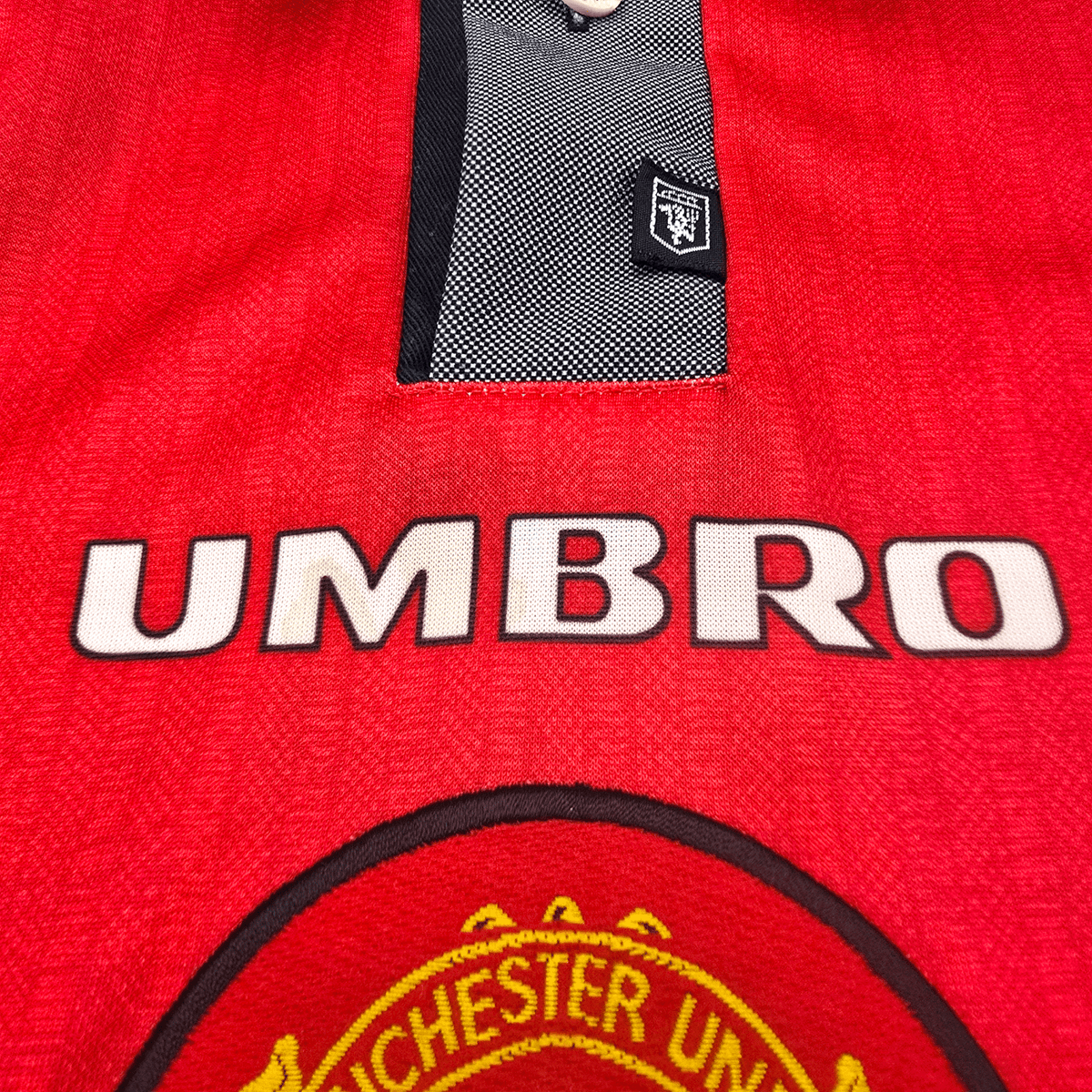 1996/98 Manchester United Home Football Shirt (L) Umbro - Football Finery - FF302081