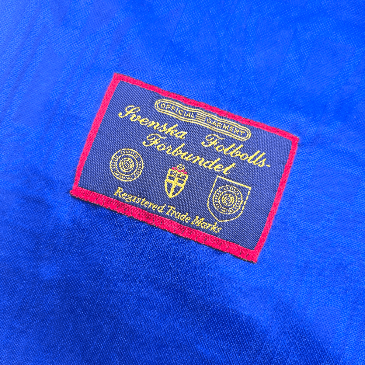 1996/98 Sweden Away Football Shirt (XL) Adidas - Football Finery - FF304485