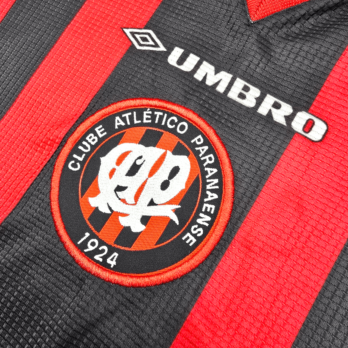 1998/00 Atletico Paranaense Home Football Shirt (L) Umbro #10 - Football Finery - FF300912