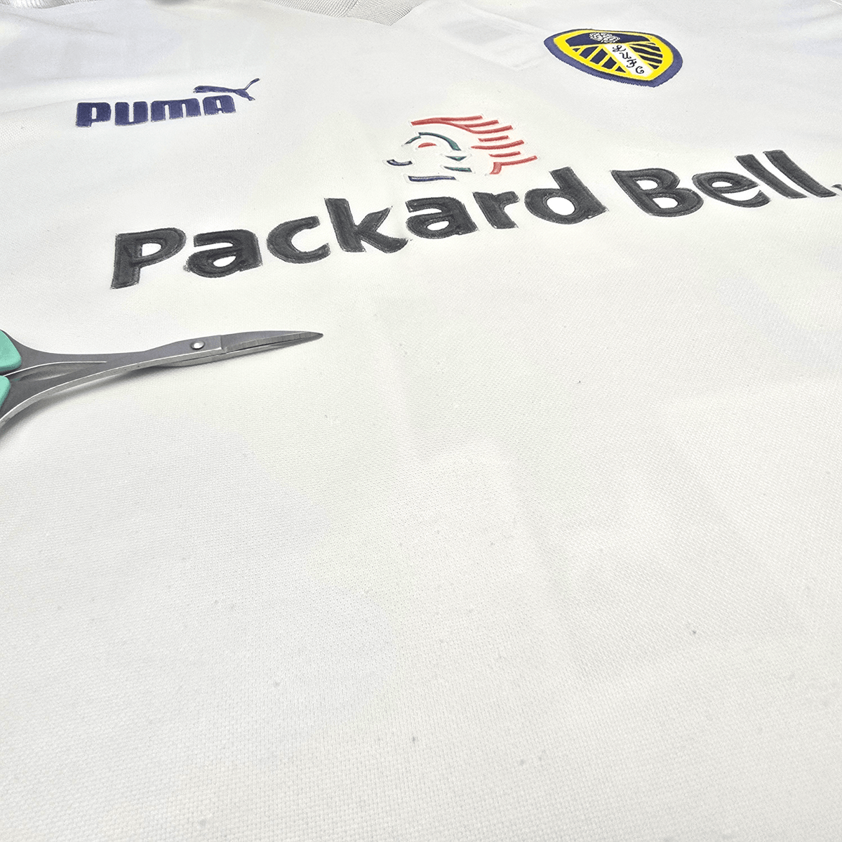 1998/00 Leeds United Home Football Shirt (S) Puma 4 Haaland - Football Finery - FF301593