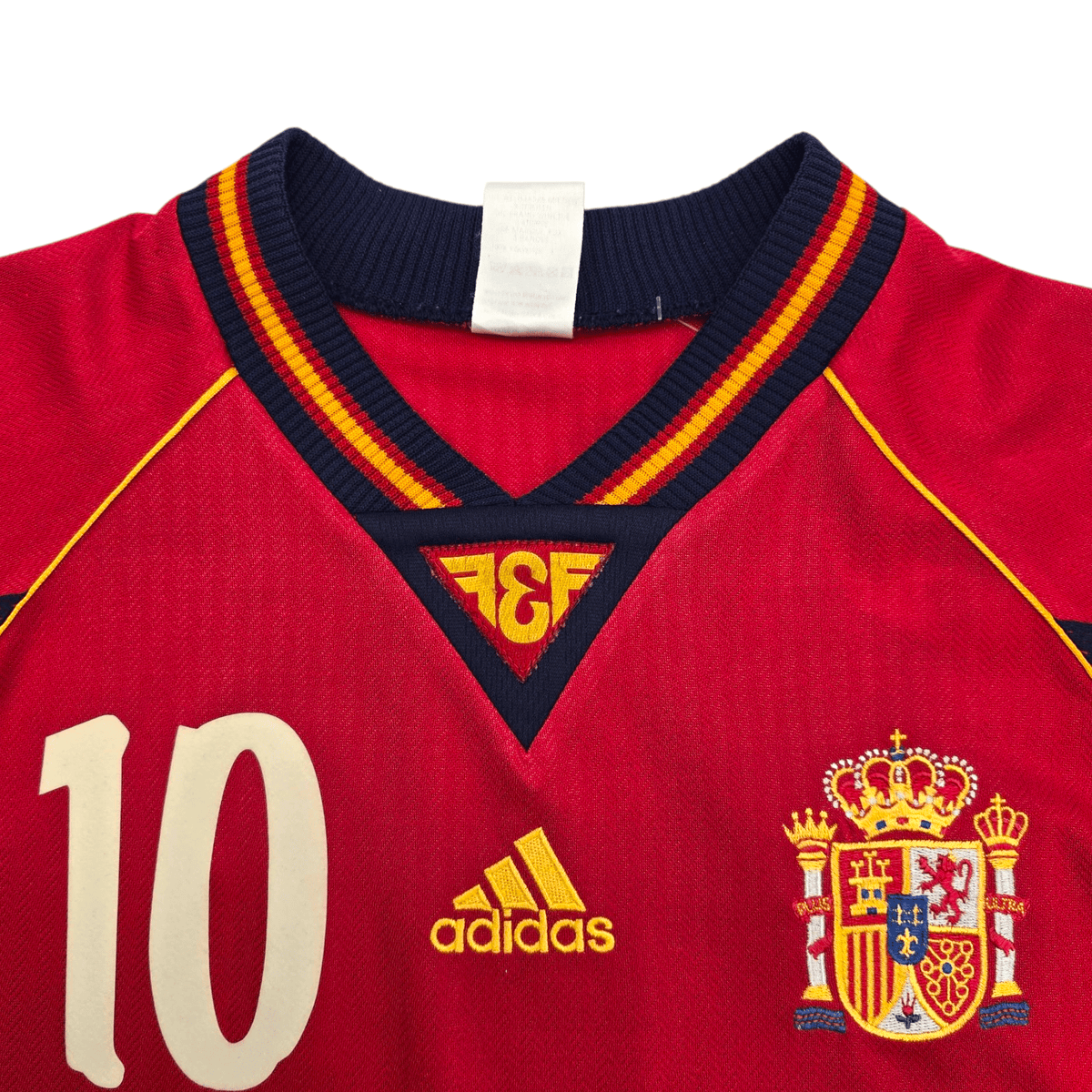 Maillots de foot vintage / rétro - The Football Market - Maillot football vintage Espagne #10 Raul Maillots de foot vintage / rétro - The Football Market - Maillot football vintage Espagne #10 Raul