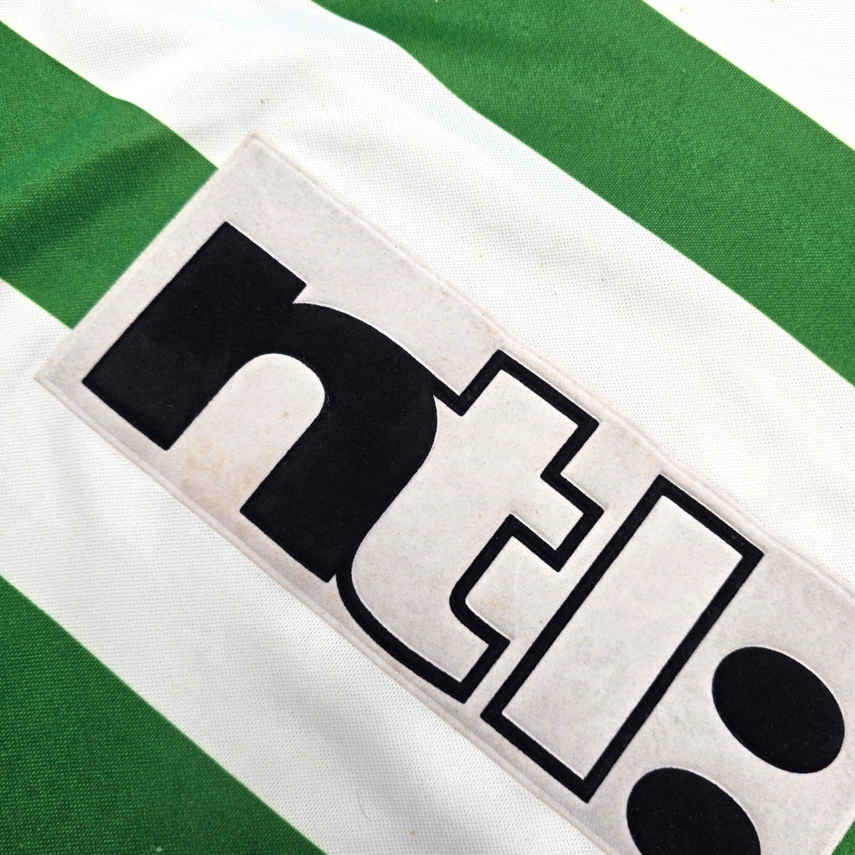 1999/01 Celtic Home Football Shirt (S) Umbro - Football Finery - FF306823