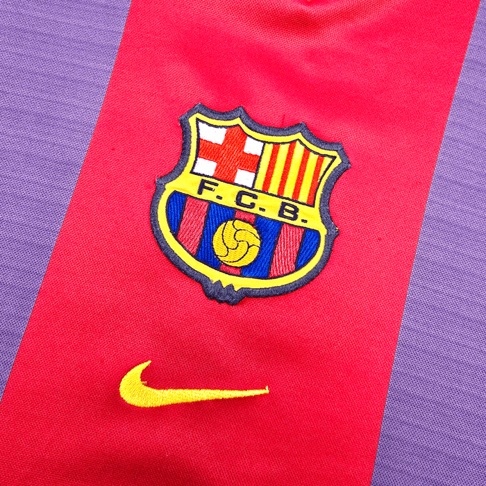 2000/01 Barcelona Home Football Shirt (S) Nike - Football Finery - FF303522