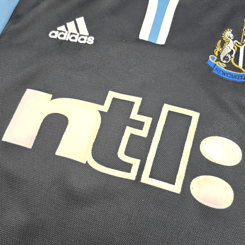 2000/01 Newcastle United Away Football Shirt (M) Adidas 9 Shearer - Football Finery - FF301244