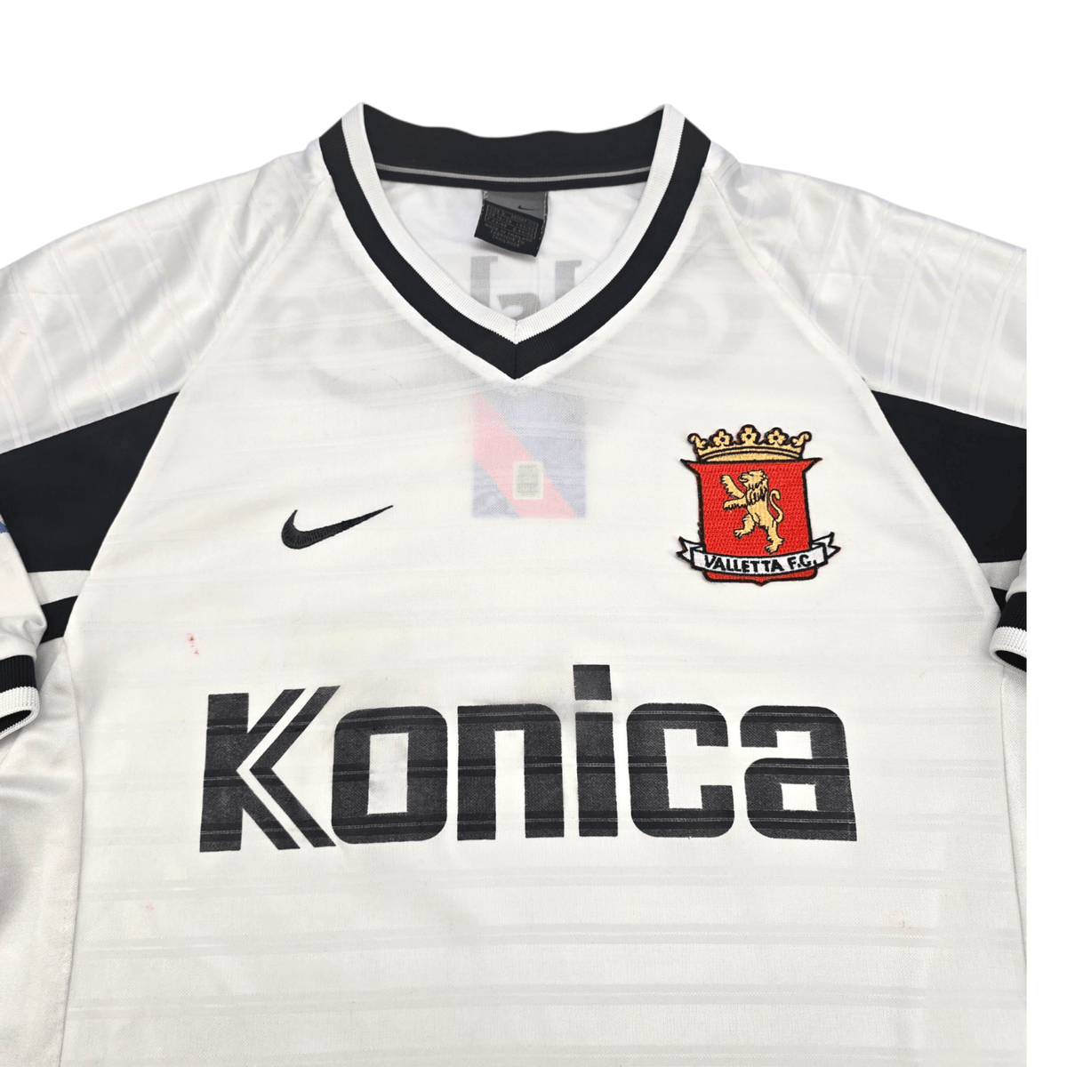 2000/01 Valletta Home Football Shirt (S) Nike - Football Finery - FF301880