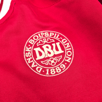 2000/02 Denmark Home Football Shirt (XL) Hummel - Football Finery - FF302097