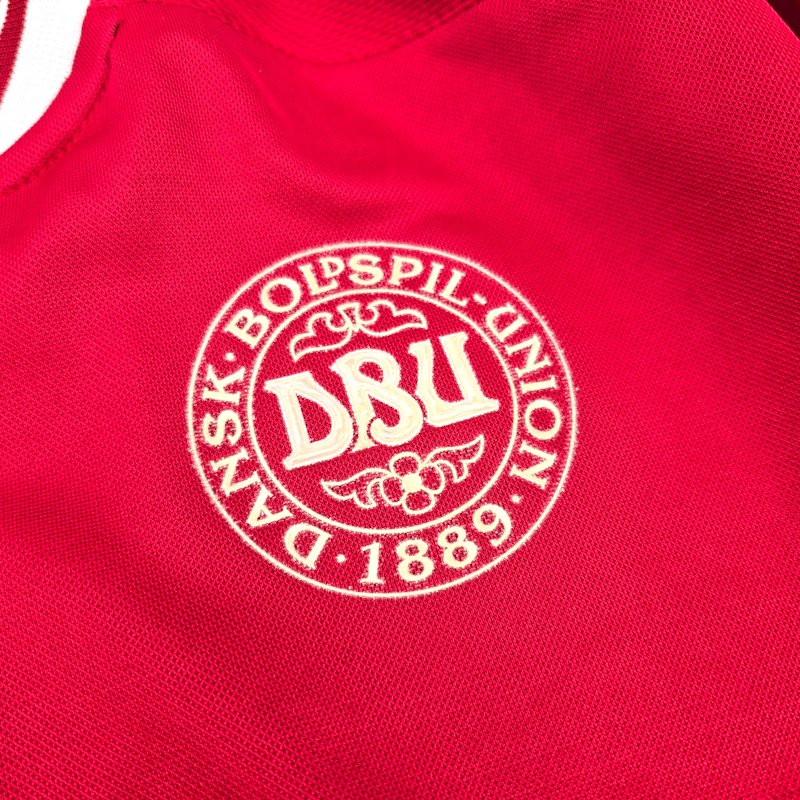 2000/02 Denmark Home Football Shirt (XL) Hummel - Football Finery - FF302097