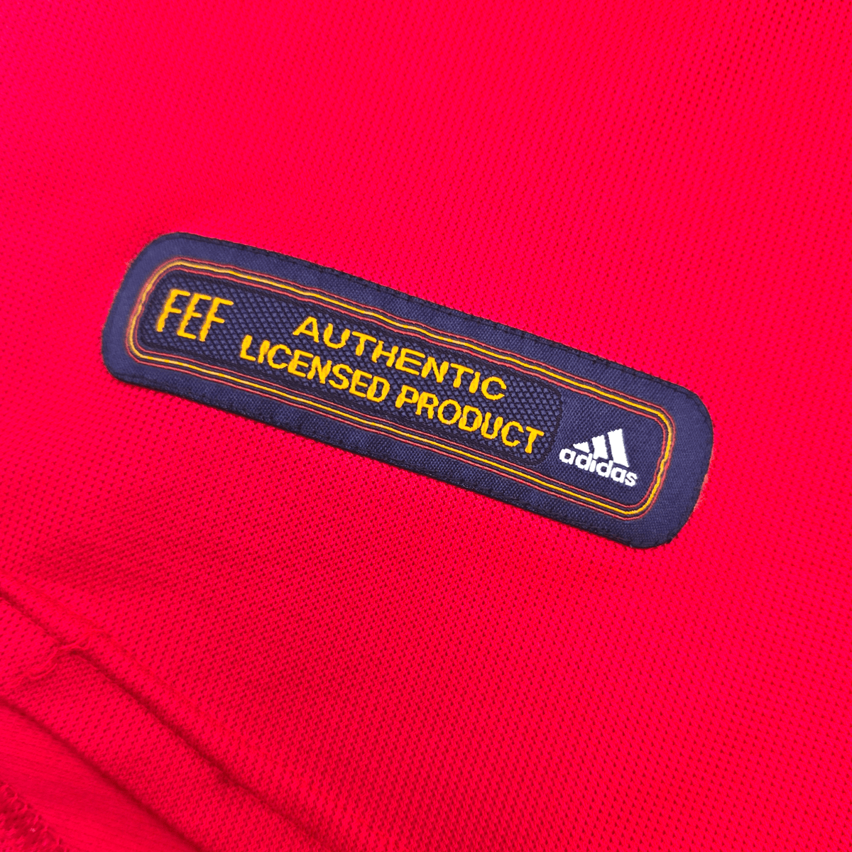 2000/02 Spain Home Football Shirt (XL) Adidas 4 Guardiola - Football Finery - FF303662