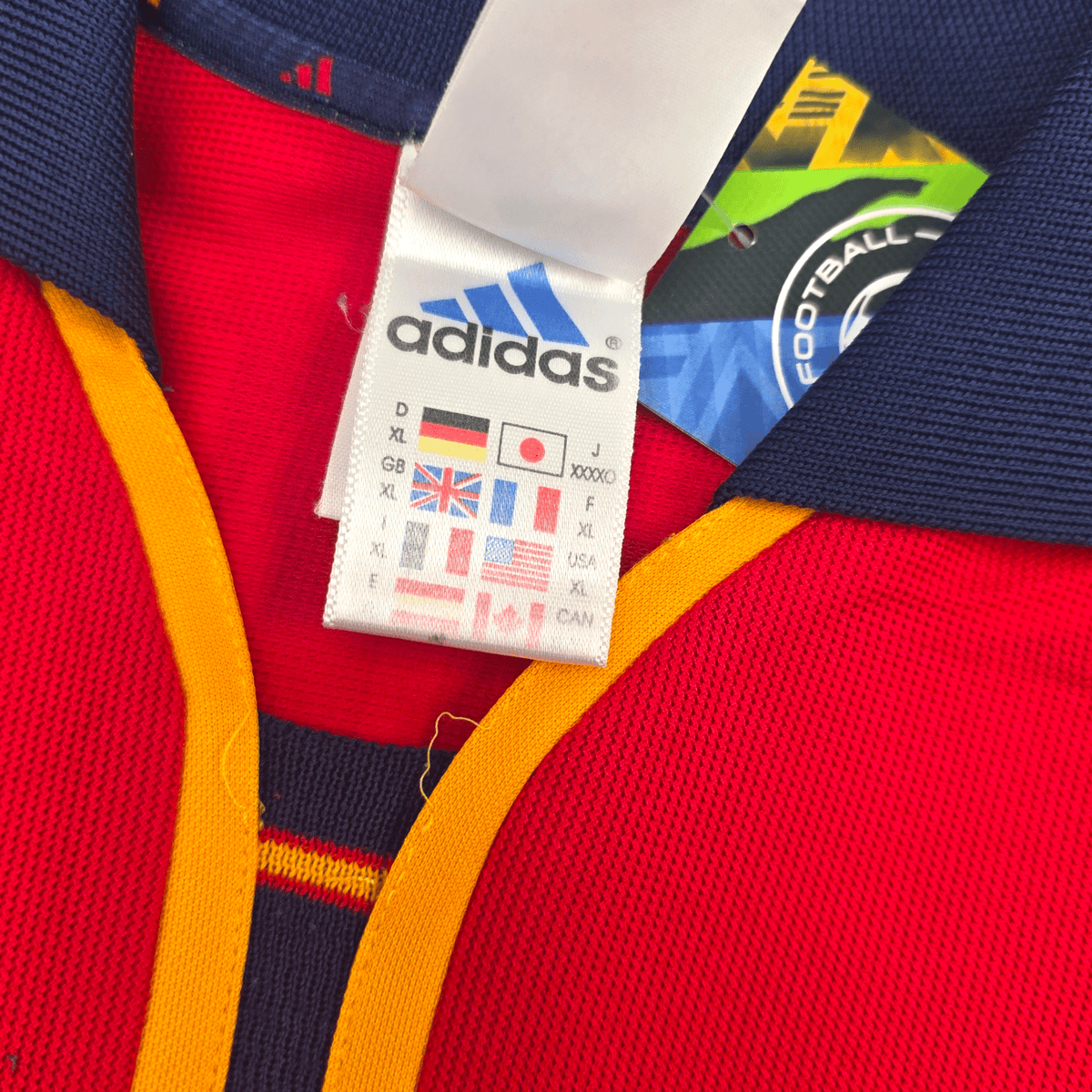 2000/02 Spain Home Football Shirt (XL) Adidas 4 Guardiola - Football Finery - FF303662