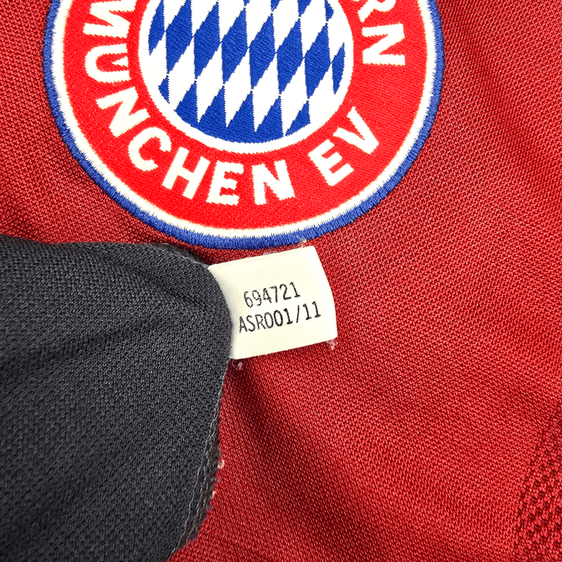 2001/02 Bayern Munich Home Football Shirt (L) Adidas 3 Lizarazu - Football Finery - FF300577