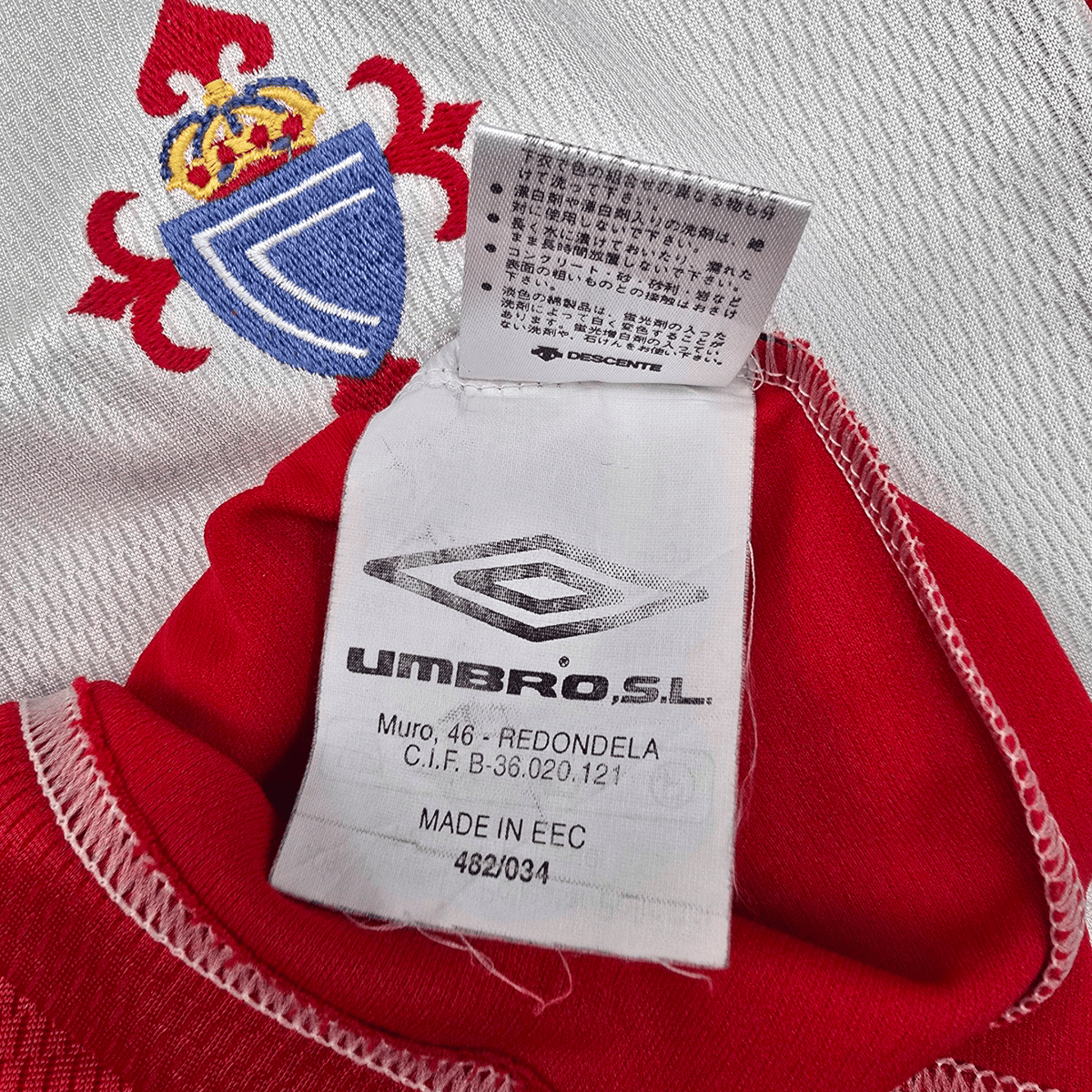 2001/02 Celta Vigo Away Football Shirt (M) Umbro #10 Mostovoi - Football Finery - FF300851