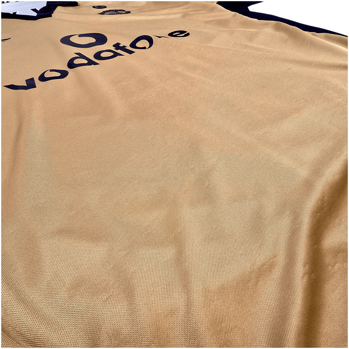 2001/02 Manchester United Away Football Shirt (2XL) Umbro 2 G.Neville | 7 Beckham - Football Finery - FF301856