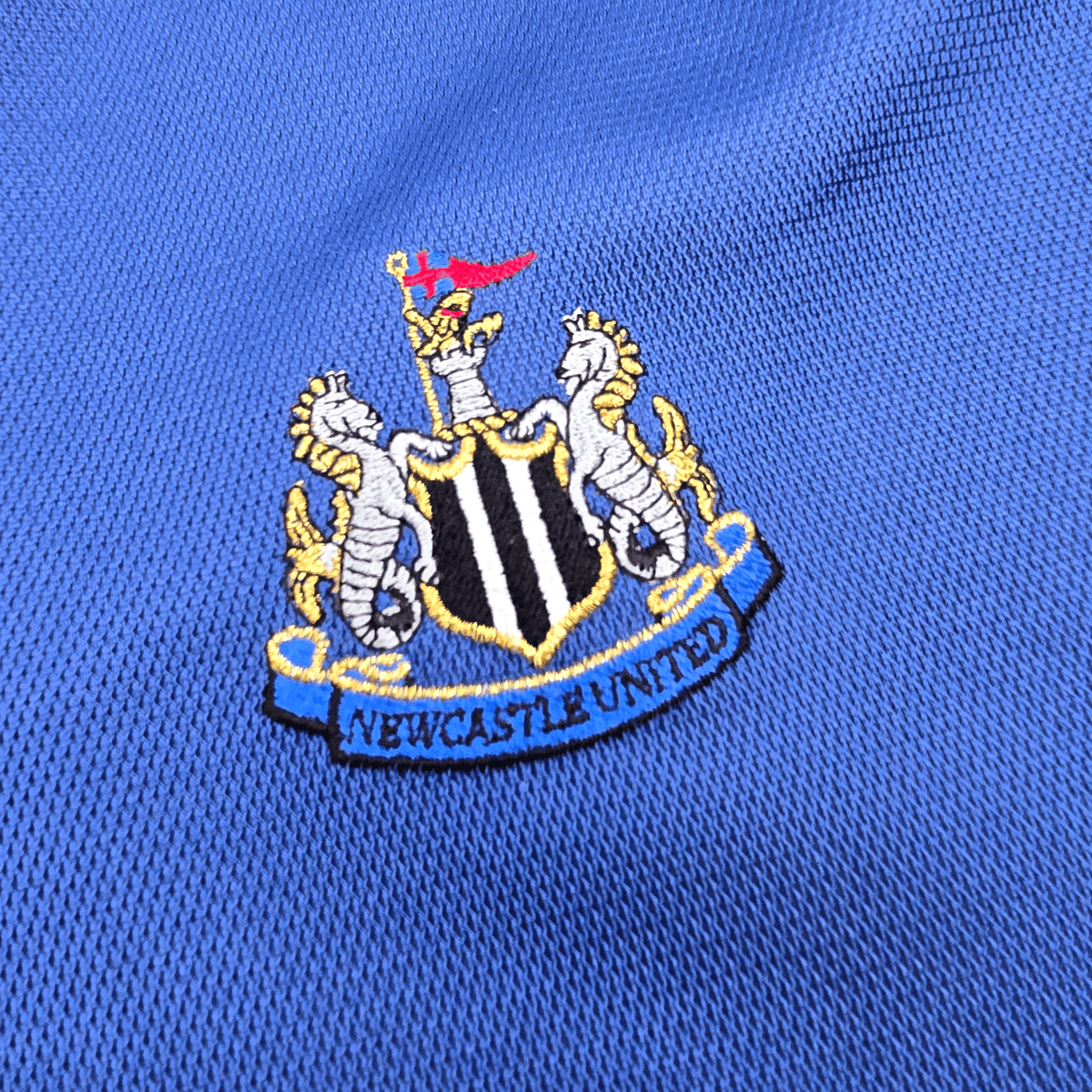 2001/02 Newcastle United Away Football Shirt (M) Adidas 11 Speed - Football Finery - FF303885