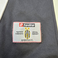 2002/03 Juventus Home Football Shirt (XL) Lotto - Football Finery - FF303666