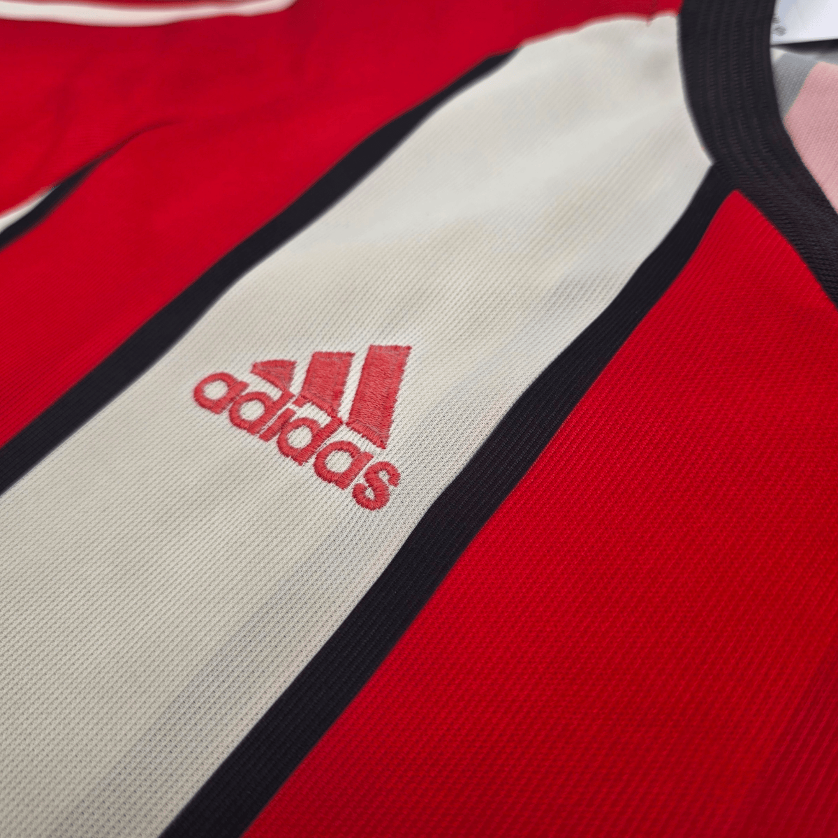 2002/03 River Plate Away Football Shirt (L) Adidas - Football Finery - FF305181