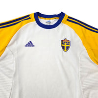 2002/03 Sweden Away Football Shirt (L) Adidas - Football Finery - FF306302