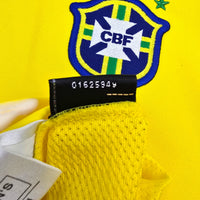 2002/04 Brazil Home Football Shirt (L) Nike 11 Ronaldinho - Football Finery - FF307013