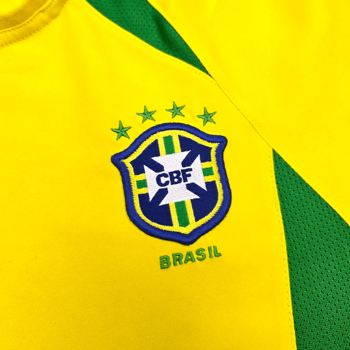 2002/04 Brazil Home Football Shirt (S) Nike 9 Ronaldo - Football Finery - FF304578