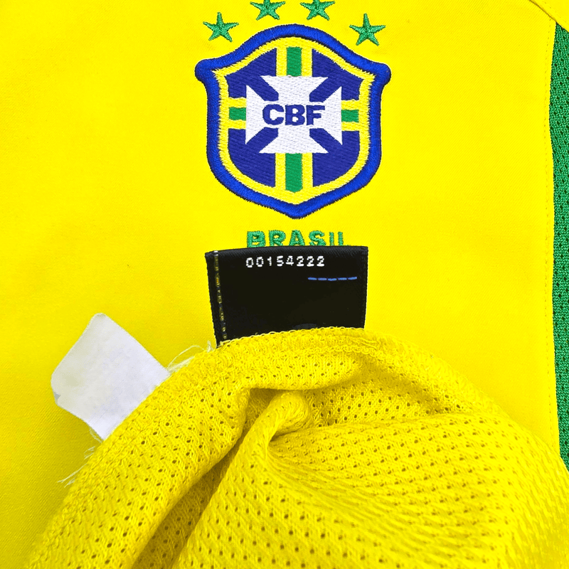 2002/04 Brazil Home Football Shirt (XL) Nike #9 Ronaldo - Football Finery - FF300705