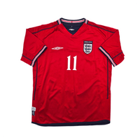 2002/04 England Away Football Shirt (M) Umbro 11 Heskey - Football Finery - FF303059