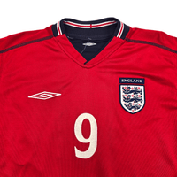 2002/04 England Away Football Shirt (M) Umbro 9 Fowler - Football Finery - FF302497