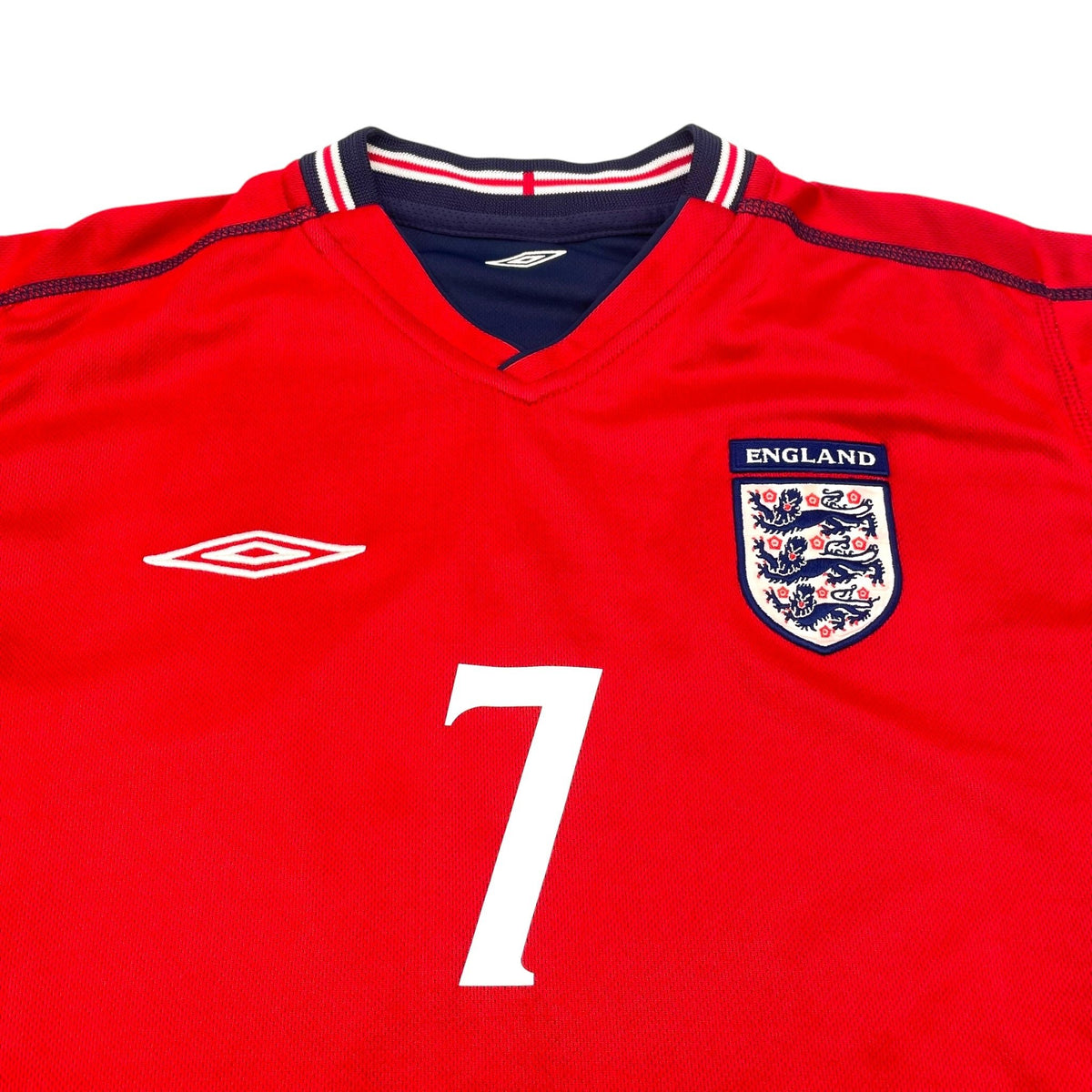 2002/04 England Away Football Shirt (S) Umbro 7 Beckham - Football Finery - FF301494