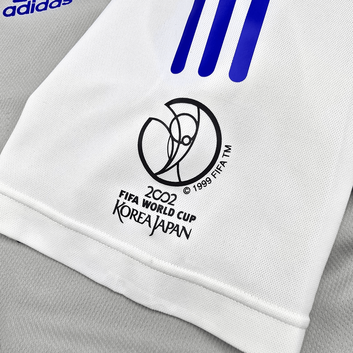 2002/04 Japan Away Football Shirt (L) Adidas #7 Nakata (WC2002) - Football Finery - FF204294
