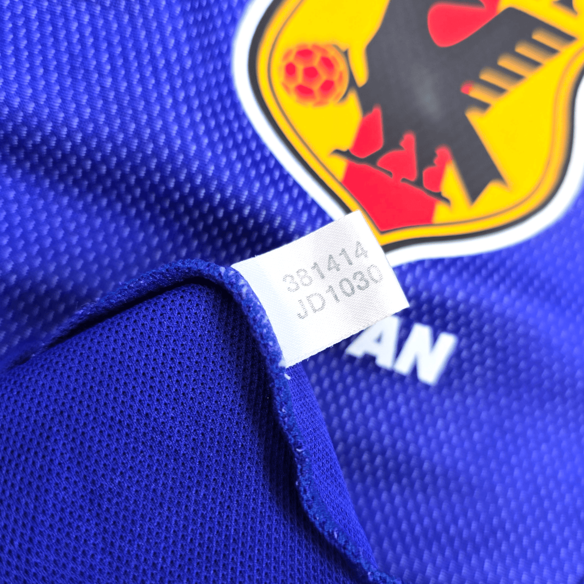 2002/04 Japan Home Football Shirt (M) Adidas 14 Alex - Football Finery - FF303946