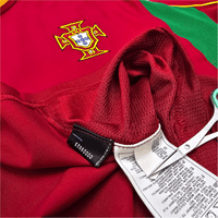 2002/04 Portugal Home Football Shirt (XL) Nike 7 Figo - Football Finery - FF303092
