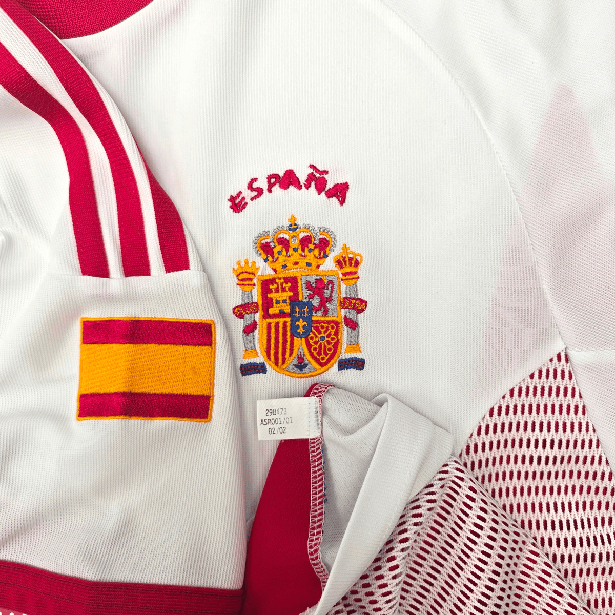 2002/04 Spain Away Football Shirt (L) Adidas 6 Hierro - Football Finery - FF303663