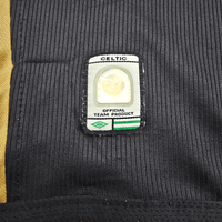 2003/04 Celtic Away Football Shirt (L) Umbro 7 Larsson - Football Finery - FF303310