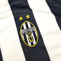 2003/04 Juventus Home Football Shirt (XL) Nike 17 Trezeguet (EUROPEAN) - Football Finery - FF302004