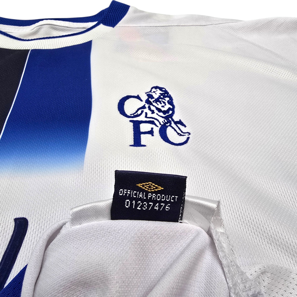 2003/05 Chelsea Away Football Shirt (XL) Umbro 21 Crespo - Football Finery - FF305986