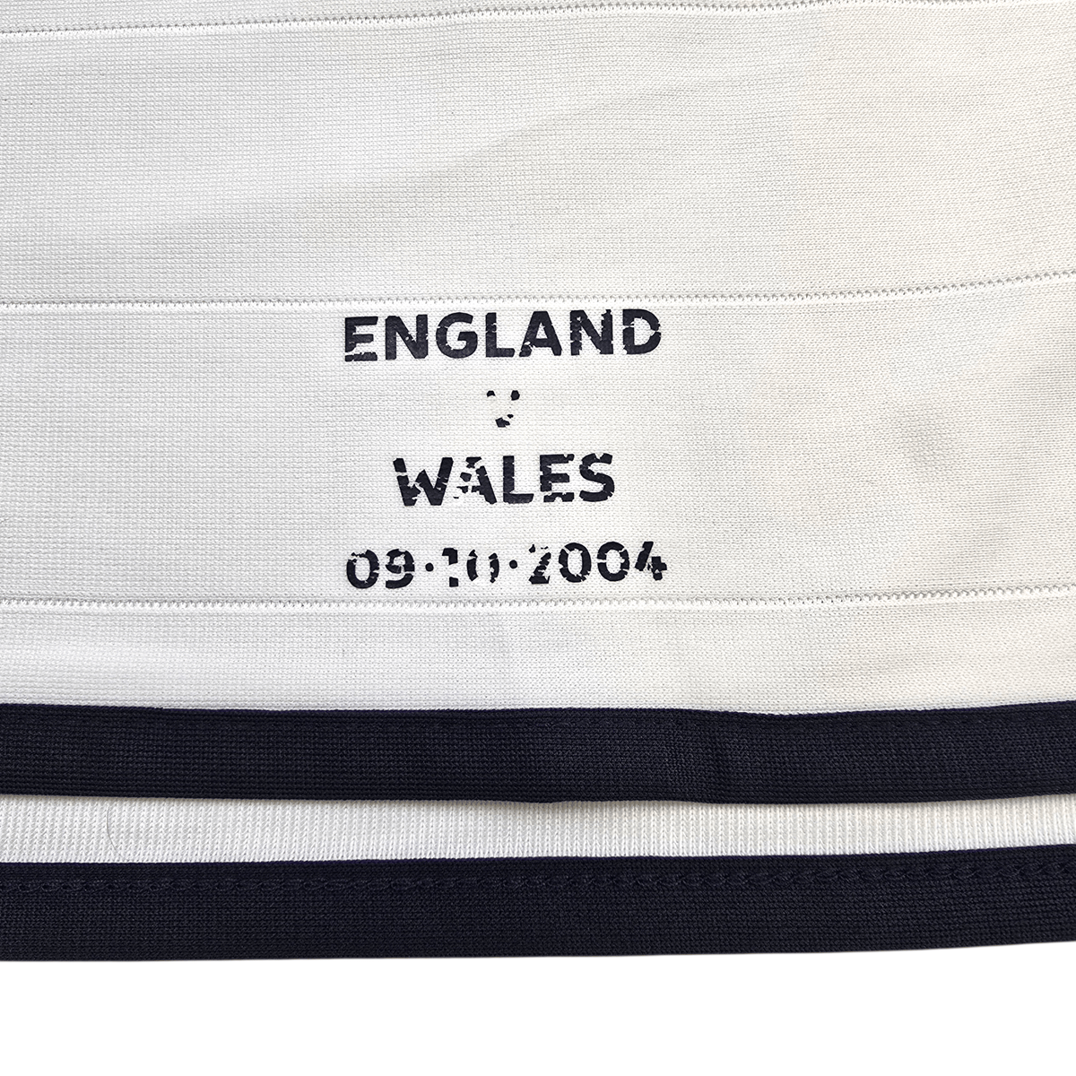 2003/05 England Home Football Shirt (L) Umbro 16 J. Cole - Football Finery - FF304133