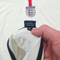 2003/05 England Home Football Shirt (XL) Umbro 7 Beckham - Football Finery - FF304792